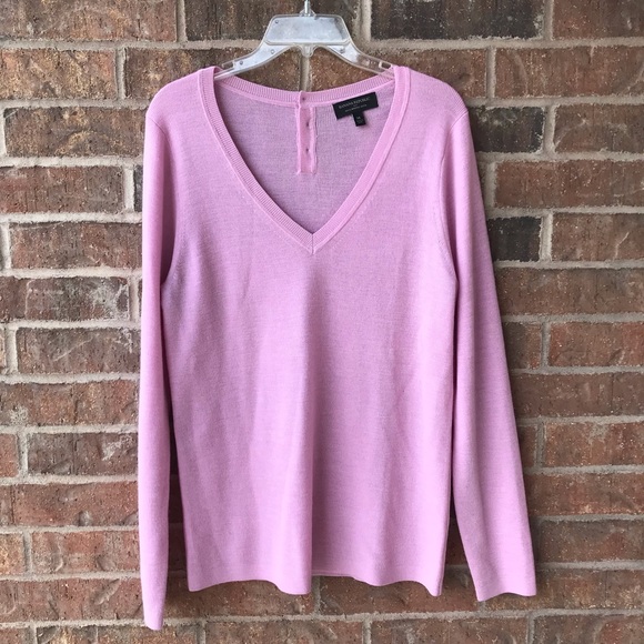 Banana Republic Sweaters - Banana Republic Pink V Neck Merino Wool Sweater